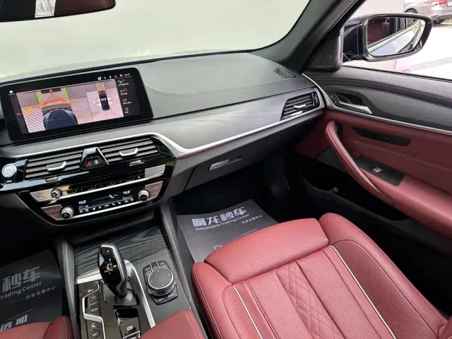 BMW 5 Series — Фото автомобиля 7