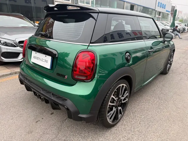 MINI Hatch — Фото автомобиля 4