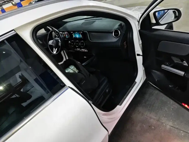 Mercedes-Benz GLA-Class — Фото автомобиля 8