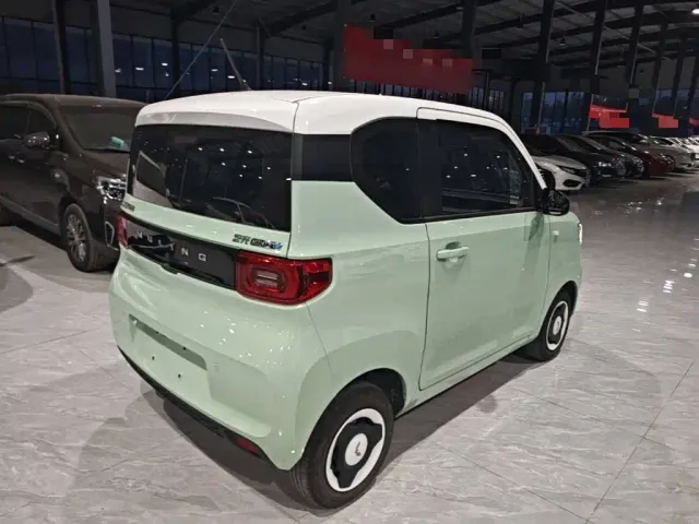 Wuling Hongguang Mini EV — Фото автомобиля 6