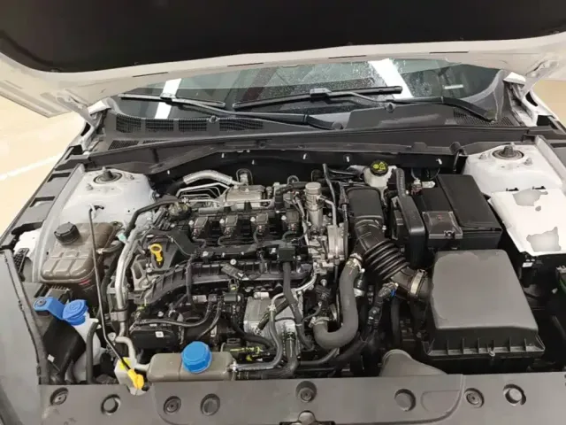 Changan Eado — Фото автомобиля 19