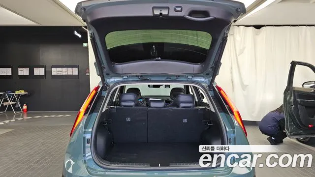 Kia Niro The All New — Фото автомобиля 20