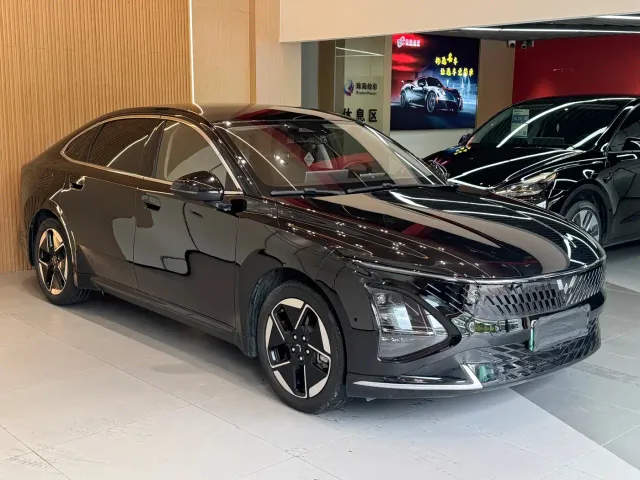 Wuling Starlight — Фото автомобиля 3