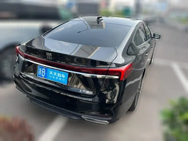 Buick LaCrosse — Фото автомобиля 2