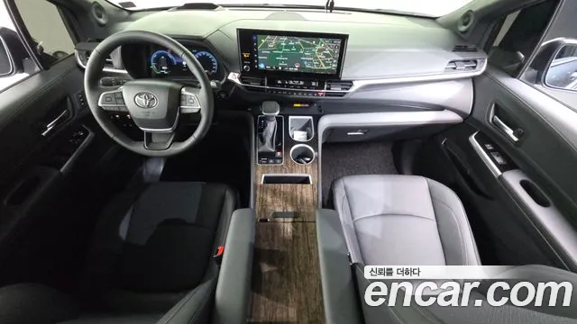 Toyota Sienna 4th Gen — Фото автомобиля 10