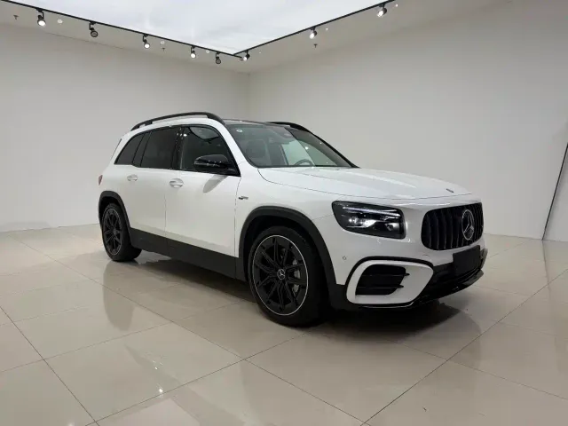 Mercedes-Benz GLB AMG — Фото автомобиля 2