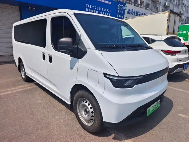 JMC E-Fushun — Фото автомобиля 5