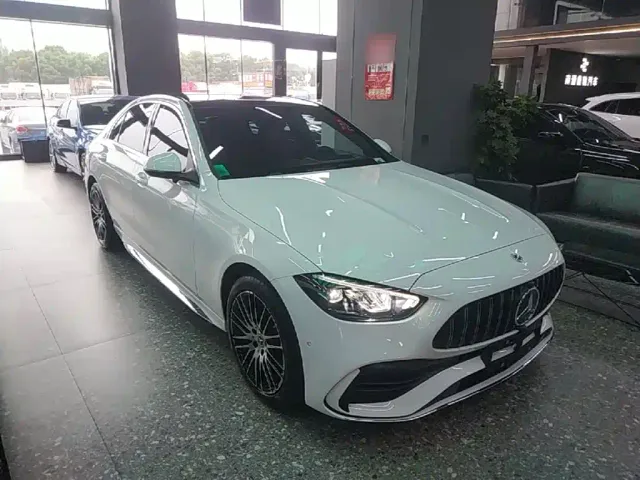 Mercedes-Benz C-Class — Фото автомобиля 3