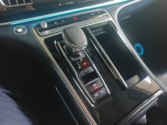 GAC Trumpchi M8 — Фото автомобиля 13