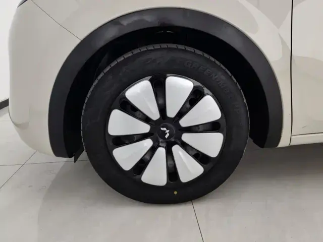 Wuling Bingo — Фото автомобиля 6