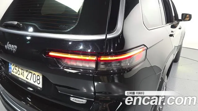 Jeep Cherokee Grand Cherokee(WL) L 3.6 Summit Reserve — Фото автомобиля 22
