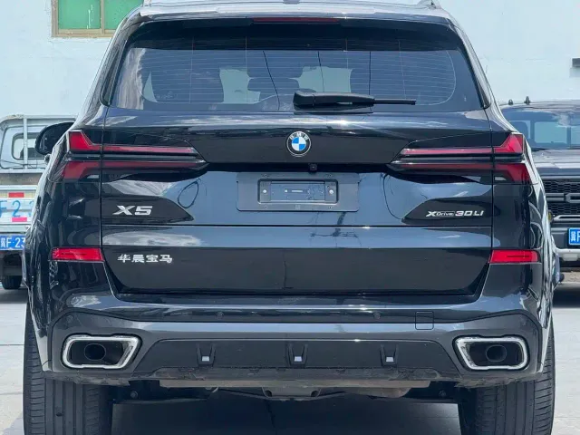 BMW X5 — Фото автомобиля 7