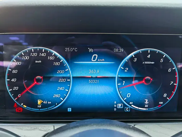 Mercedes-Benz E-Class — Фото автомобиля 18