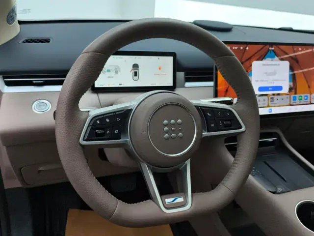 Landian E5 PLUS — Фото автомобиля 15