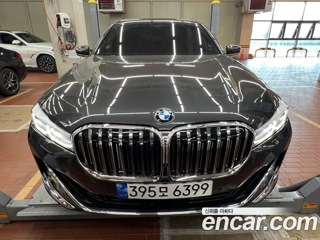 Фотография автомобиля — BMW 7 Series G11