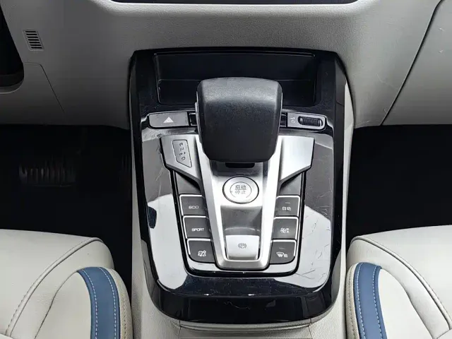 BYD Yuan Pro — Фото автомобиля 13