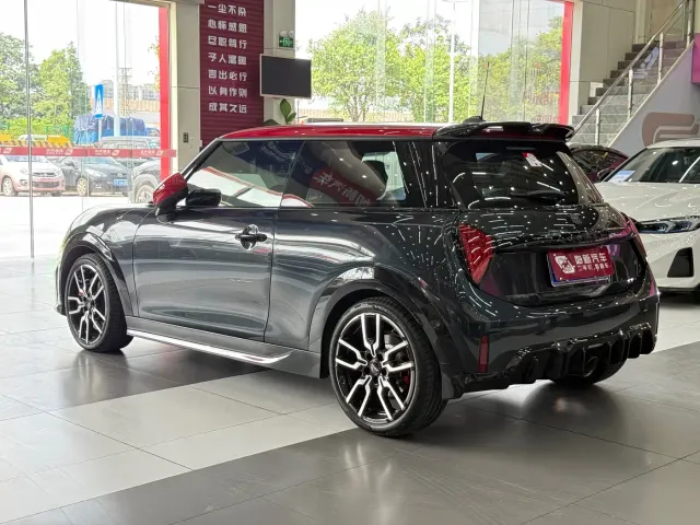MINI John Cooper Works — Фото автомобиля 4
