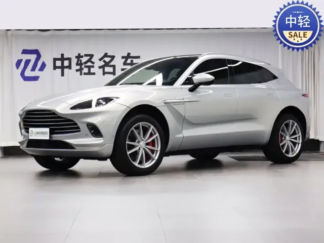 Фотография автомобиля — Aston Martin DBX