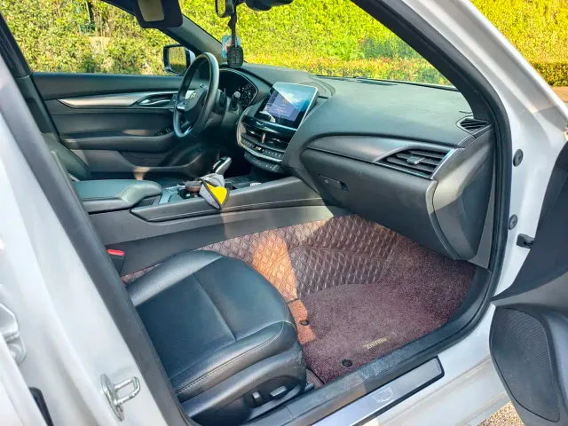 Cadillac CT5 — Фото автомобиля 7