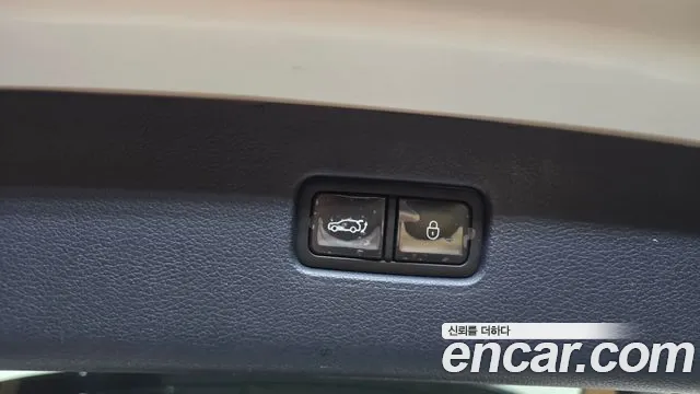 Genesis GV80 — Фото автомобиля 24
