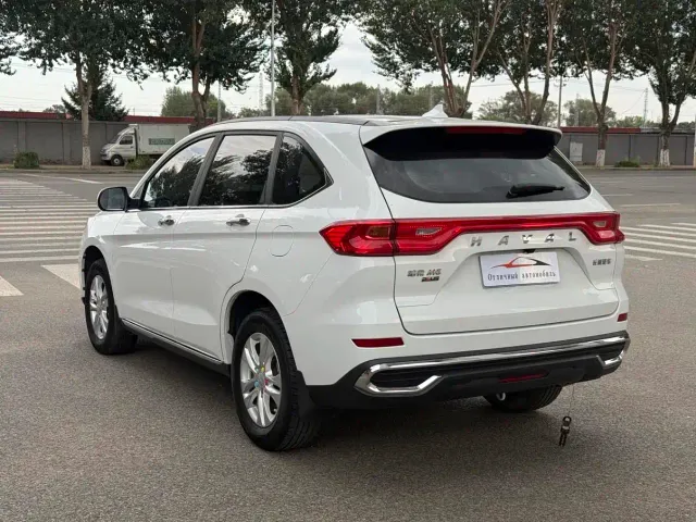 Haval M6 — Фото автомобиля 4