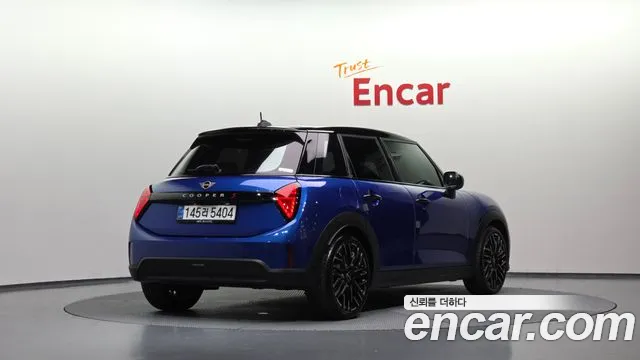 MINI Cooper 4th Gen — Фото автомобиля 2