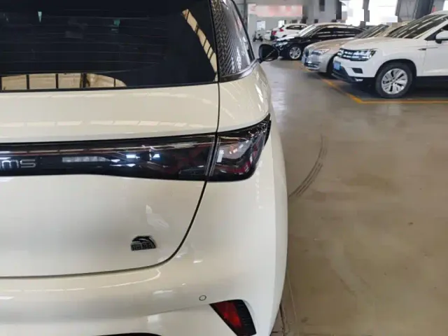 BYD Dolphin — Фото автомобиля 7