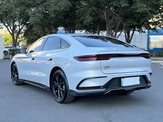 BYD Han — Фото автомобиля 12