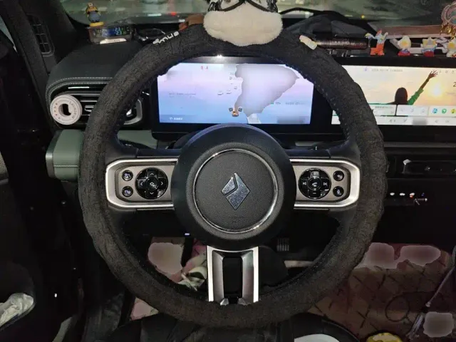 Baojun Yep — Фото автомобиля 11