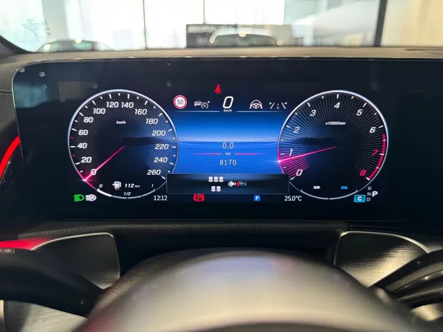 Mercedes-Benz GLB-Class — Фото автомобиля 12