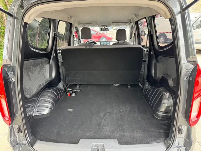 Wuling Hongguang — Фото автомобиля 12