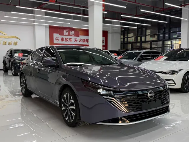 Nissan Teana — Фото автомобиля 3