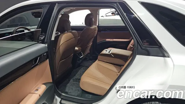 Hyundai Grandeur GN7 — Фото автомобиля 17