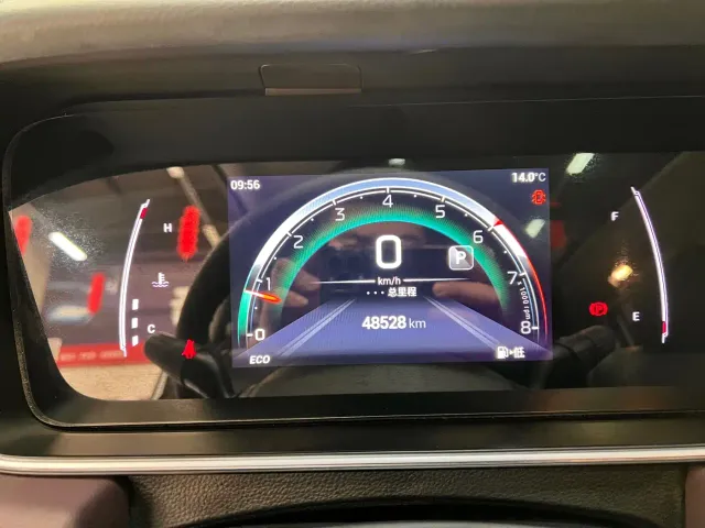 GAC Trumpchi M6 — Фото автомобиля 10