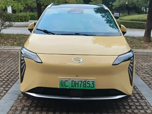 GAC Aion Y — Фото автомобиля 2