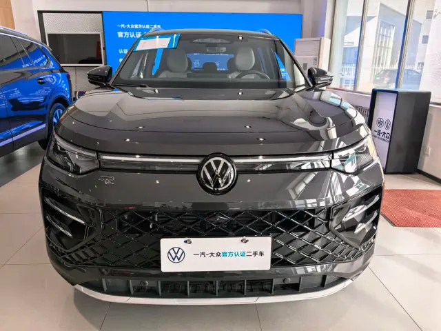 Volkswagen Tayron — Фото автомобиля 2