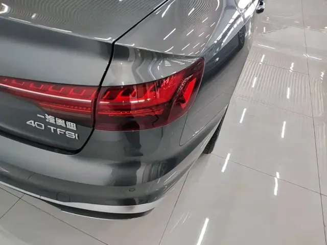 Audi A4L — Фото автомобиля 7