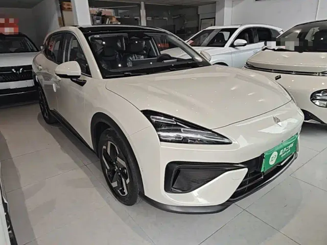 Baojun Yunhai — Фото автомобиля 3