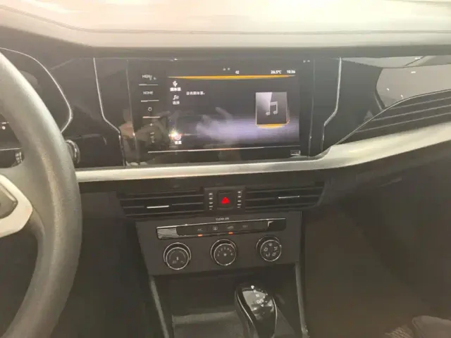 Volkswagen Passat — Фото автомобиля 12
