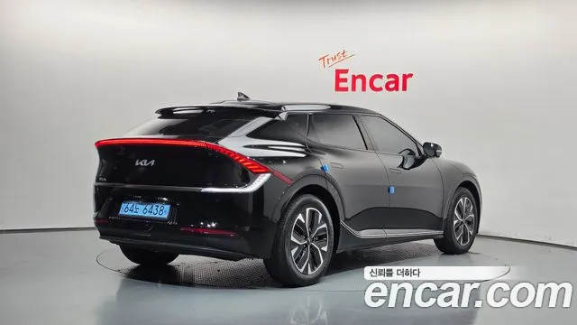 Kia EV6 — Фото автомобиля 2