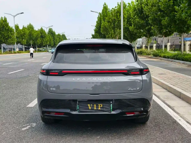 Leapmotor Lafa 5 — Фото автомобиля 10