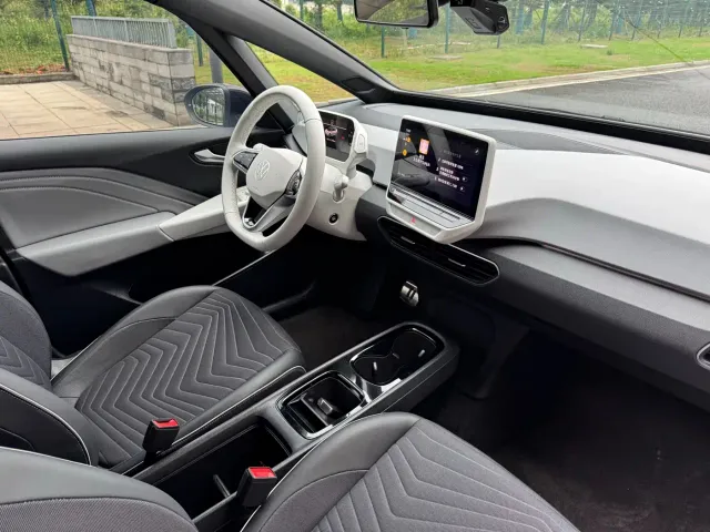 Volkswagen ID.3 — Фото автомобиля 16