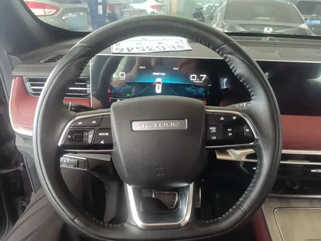 Jetour X70 Plus — Фото автомобиля 10