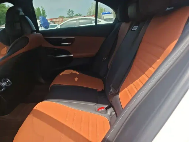 Mercedes-Benz C-Class — Фото автомобиля 12