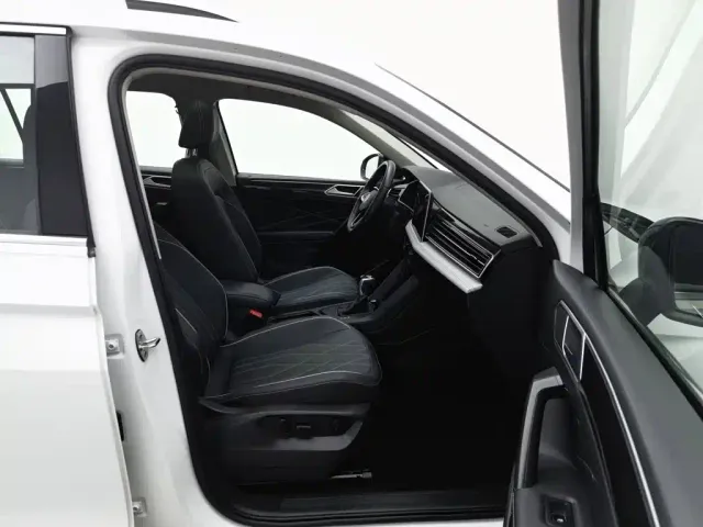 Volkswagen Tiguan L — Фото автомобиля 23