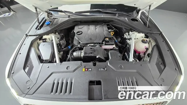 Genesis GV70 — Фото автомобиля 9