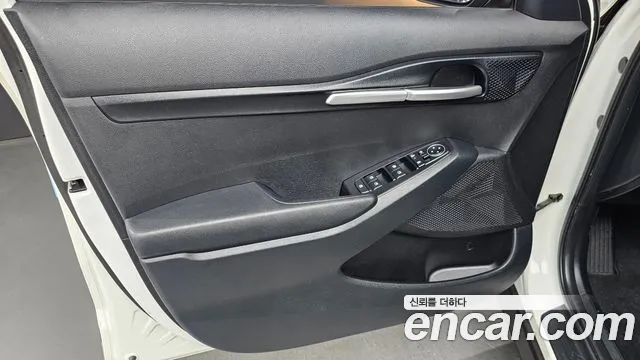 Kia Seltos New — Фото автомобиля 13