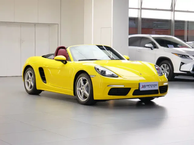Porsche 718 — Фото автомобиля 3