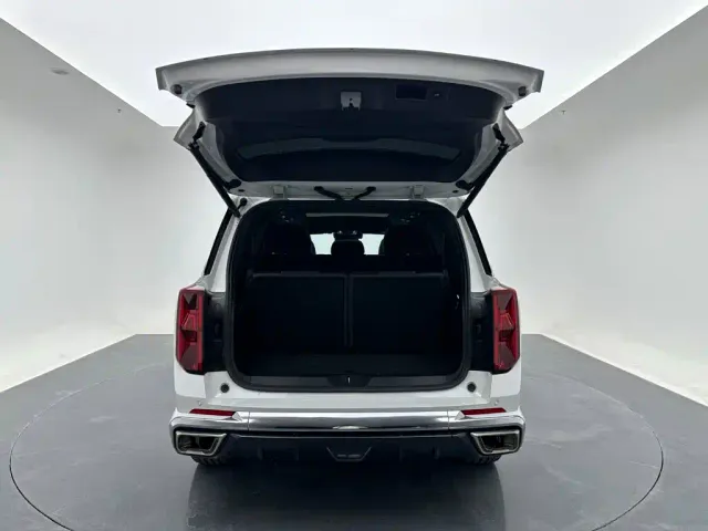 GAC Trumpchi GS8 — Фото автомобиля 28