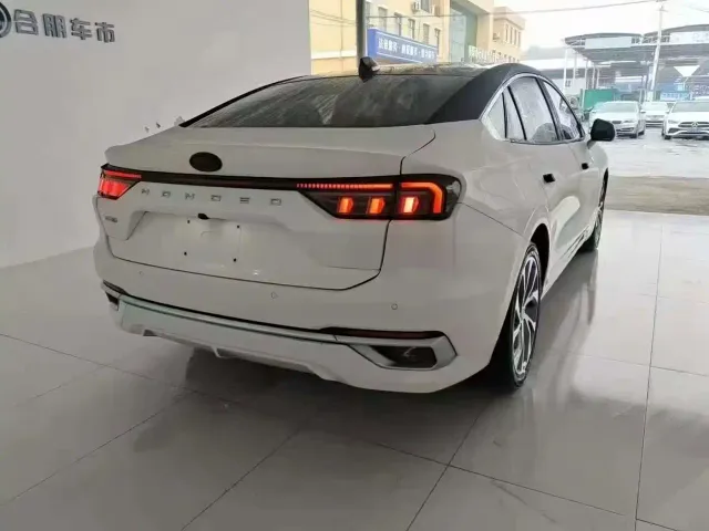 Ford Mondeo — Фото автомобиля 15